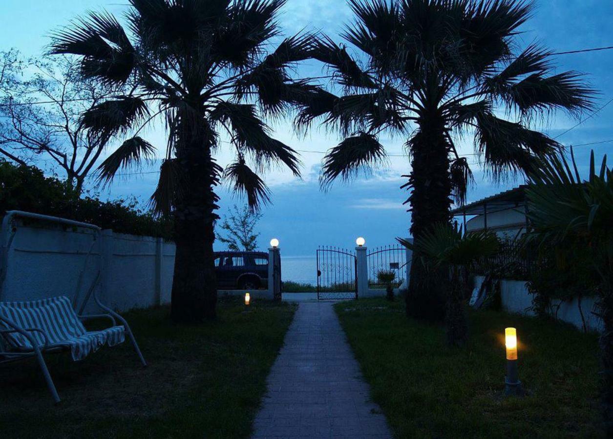 Villa Avdira Seaside House Extérieur photo